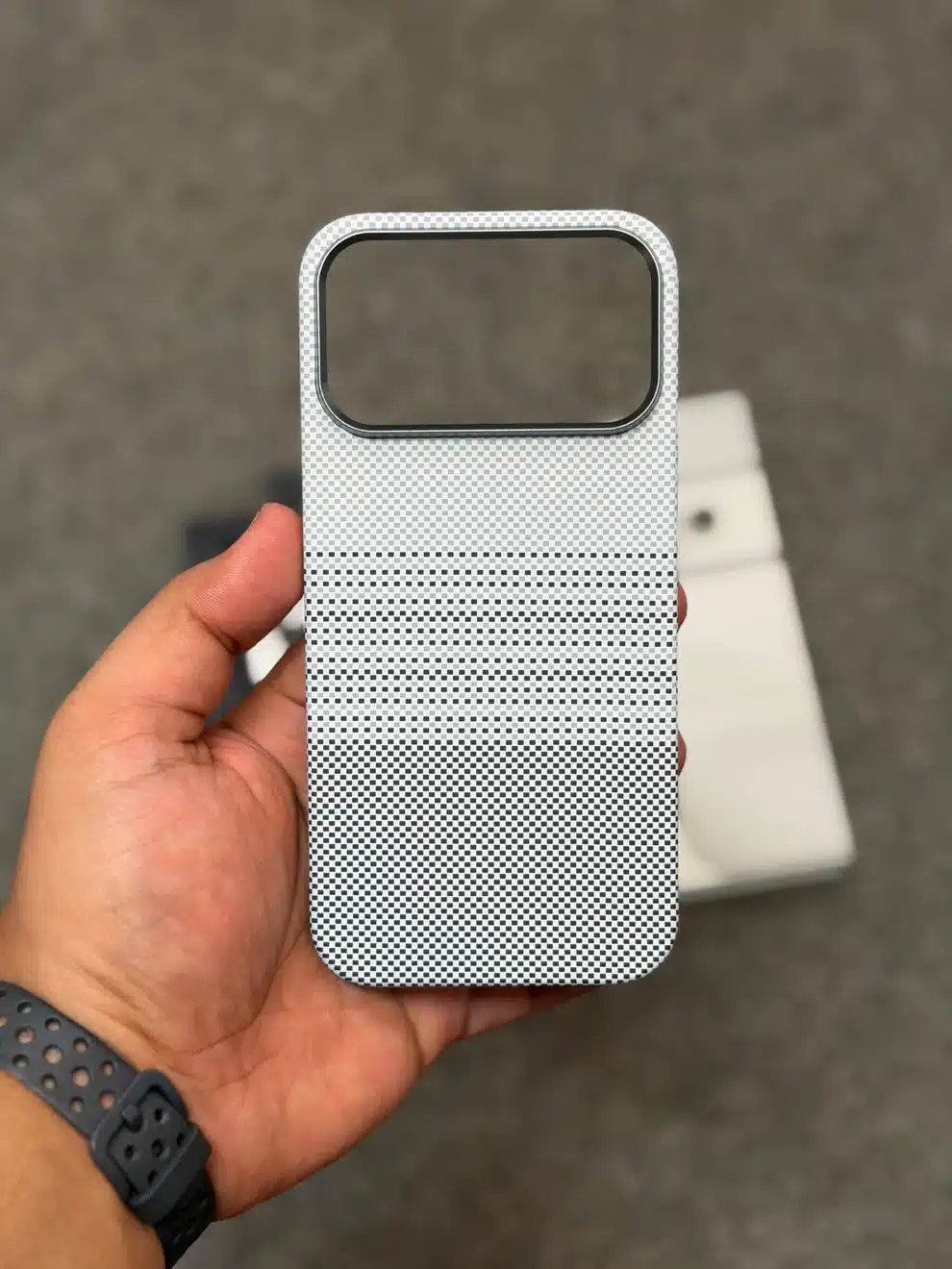PITAKA knit phone case carbon fiber texture - Image 14